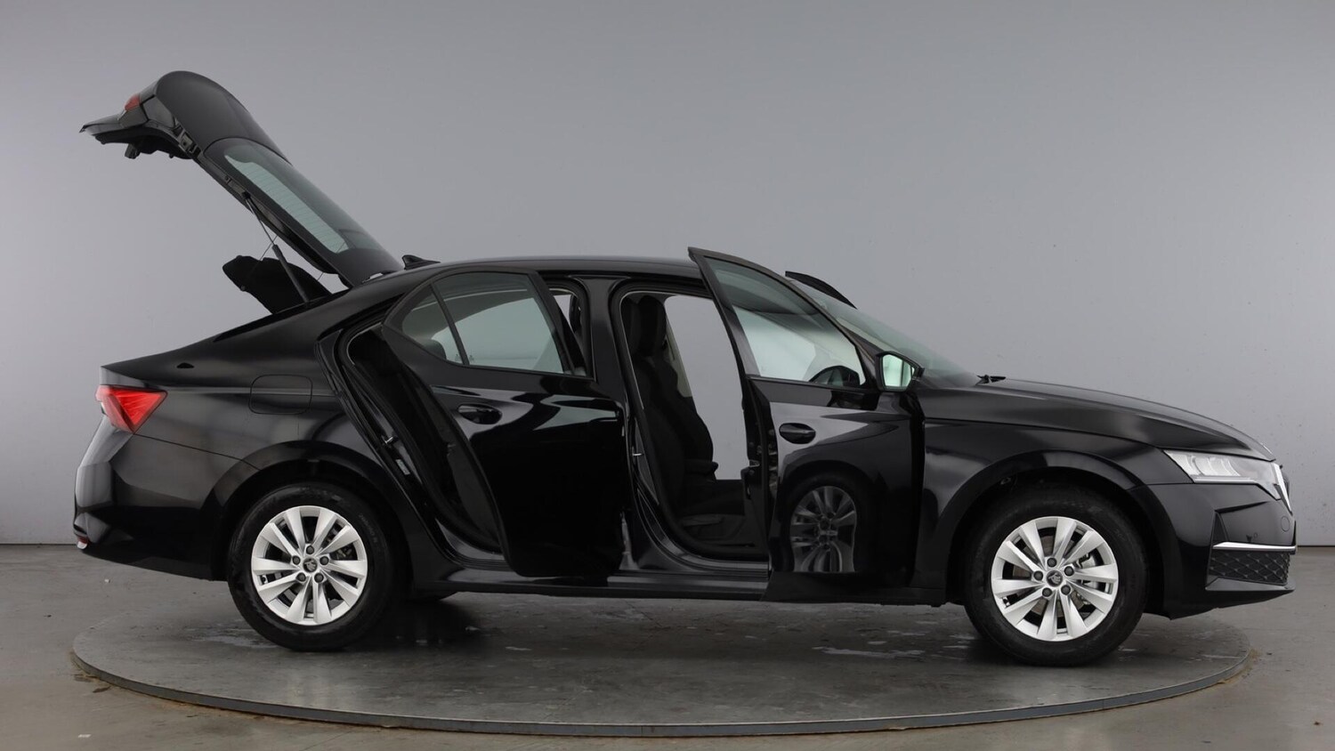 Used Skoda Octavia 2025 for sale - 77931829: Photo 10