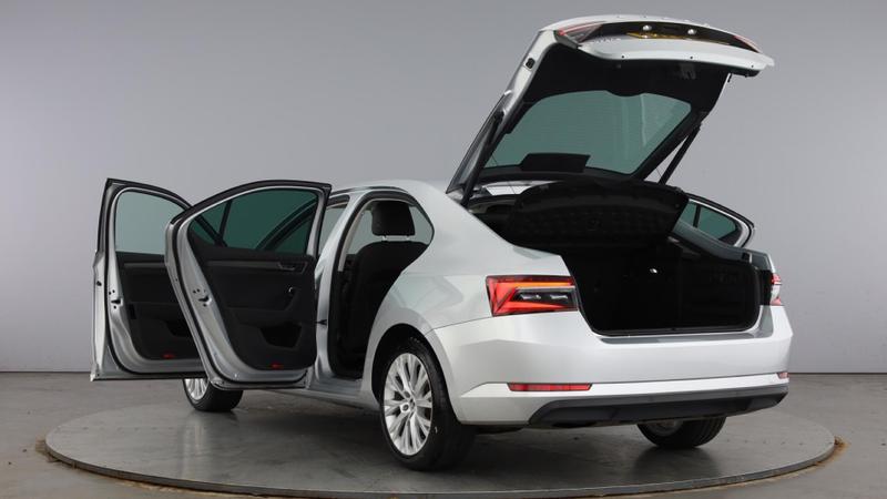 Used Skoda Superb 2023 for sale - 76131282: Photo 12