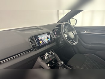 Used Skoda Karoq 2026 for sale - 78680935: Photo