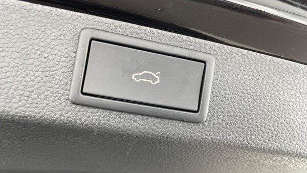 Used Skoda Karoq 2024 for sale - 75511970: Photo 32