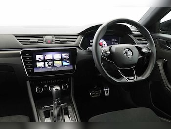 Used Skoda Superb 2023 for sale - 76590129: Photo