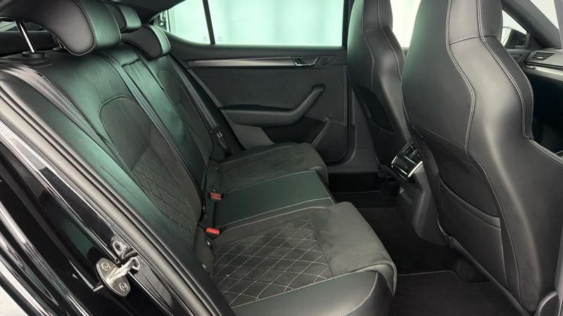 Used Skoda Superb 2023 for sale - 76590129: Photo 32