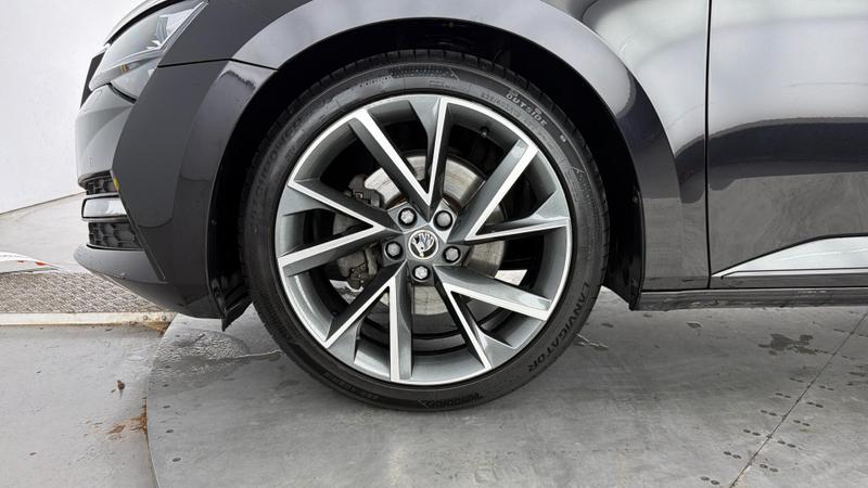 Used Skoda Superb 2023 for sale - 76590129: Photo 42