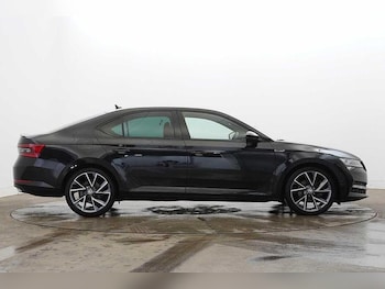 Used Skoda Superb 2023 for sale - 76590129: Photo