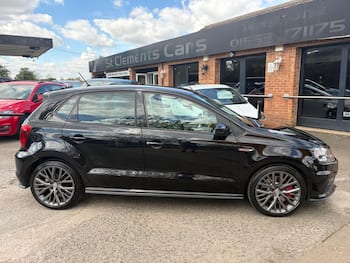 Used Volkswagen Polo 2017 for sale - 79698789: Photo