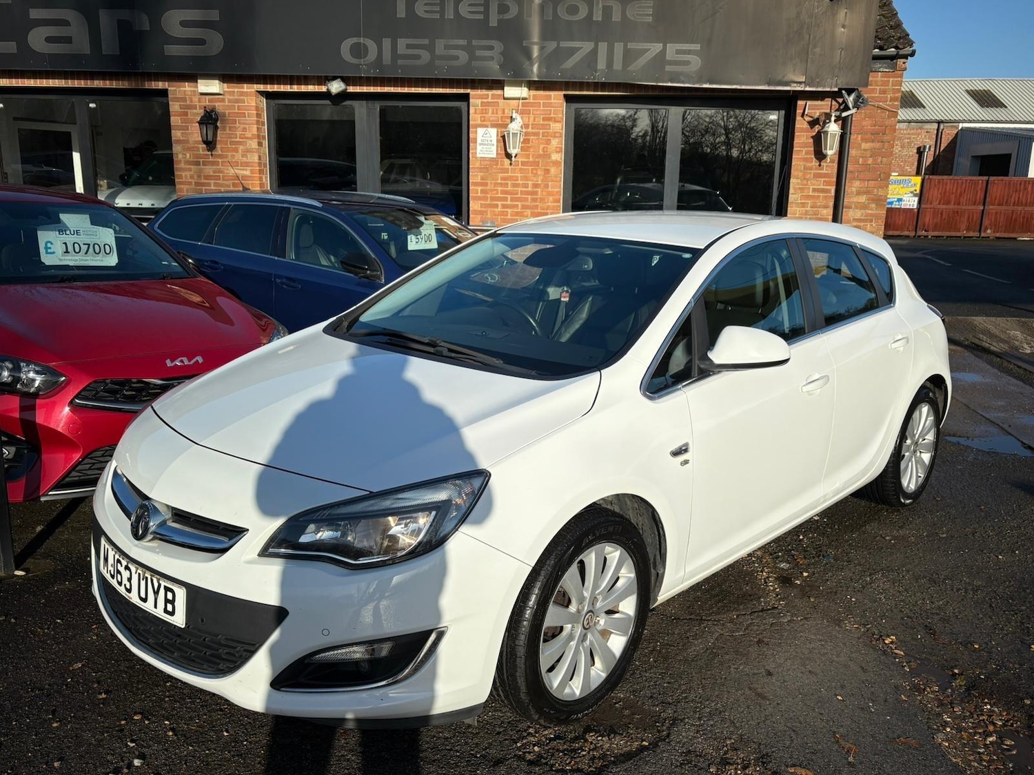 Used Vauxhall Astra 2013 for sale - 76856011: Photo 3