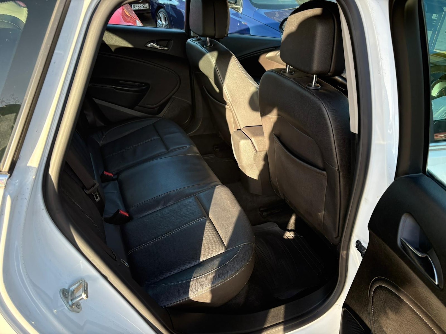 Used Vauxhall Astra 2013 for sale - 76856011: Photo 8