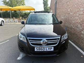 Used Volkswagen Tiguan 2011 for sale - 75531064: Photo