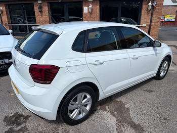 Used Volkswagen Polo 2018 for sale - 79483848: Photo