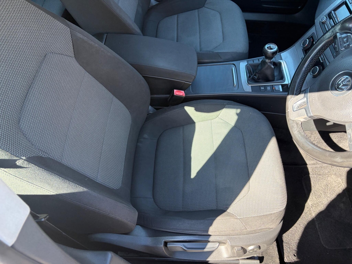 Used Volkswagen Passat 2011 for sale - 78170740: Photo 11