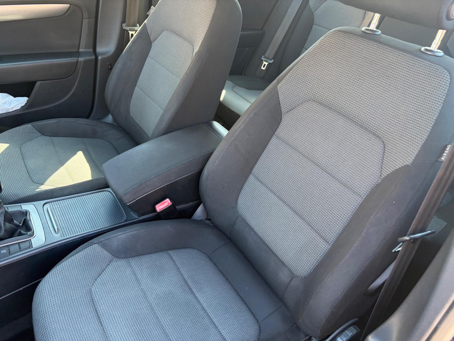 Used Volkswagen Passat 2011 for sale - 78170740: Photo 15