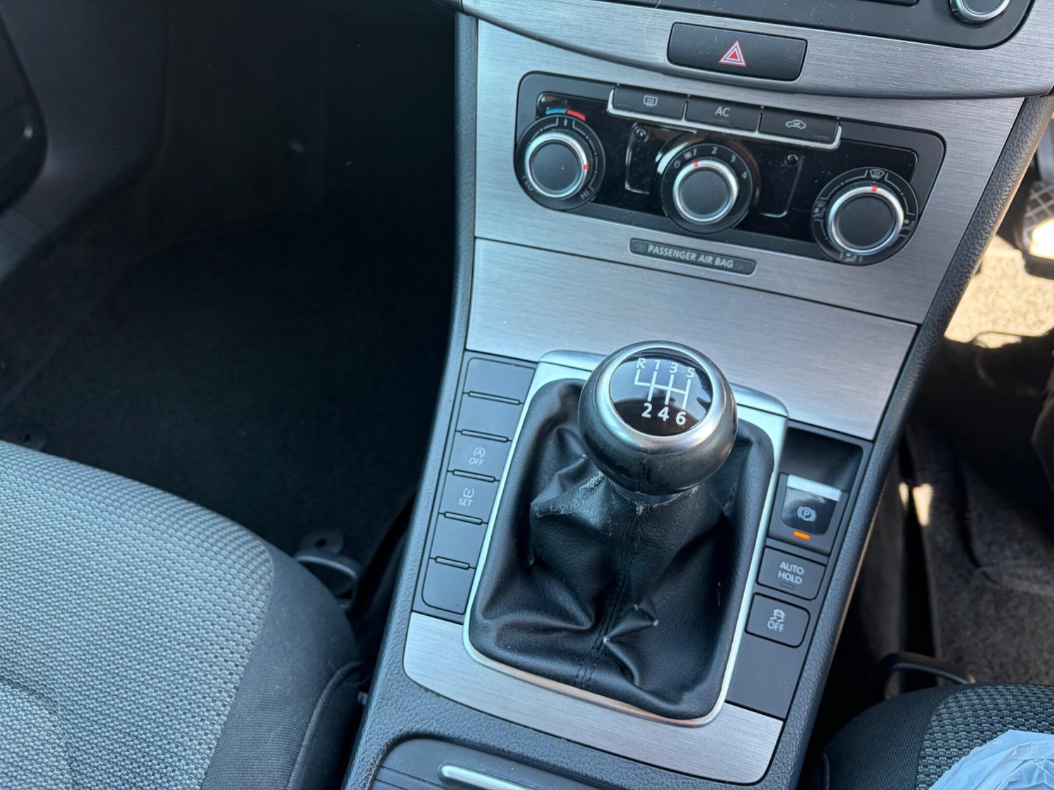 Used Volkswagen Passat 2011 for sale - 78170740: Photo 19