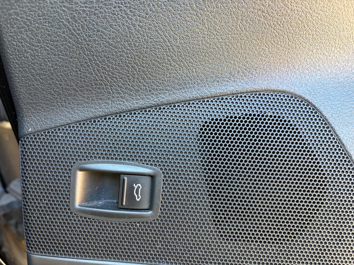 Used Volkswagen Passat 2011 for sale - 78170740: Photo 21