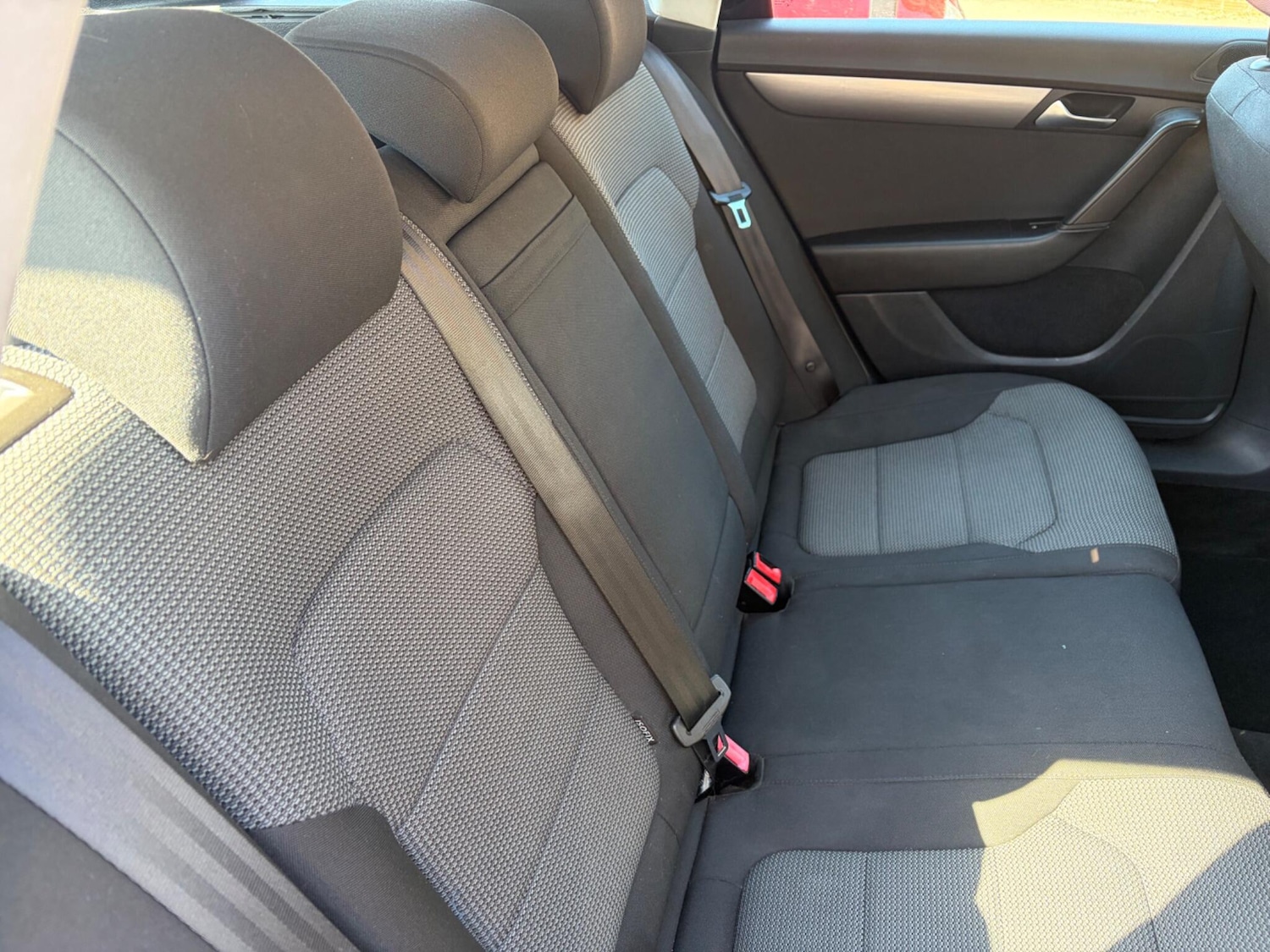 Used Volkswagen Passat 2011 for sale - 78170740: Photo 8