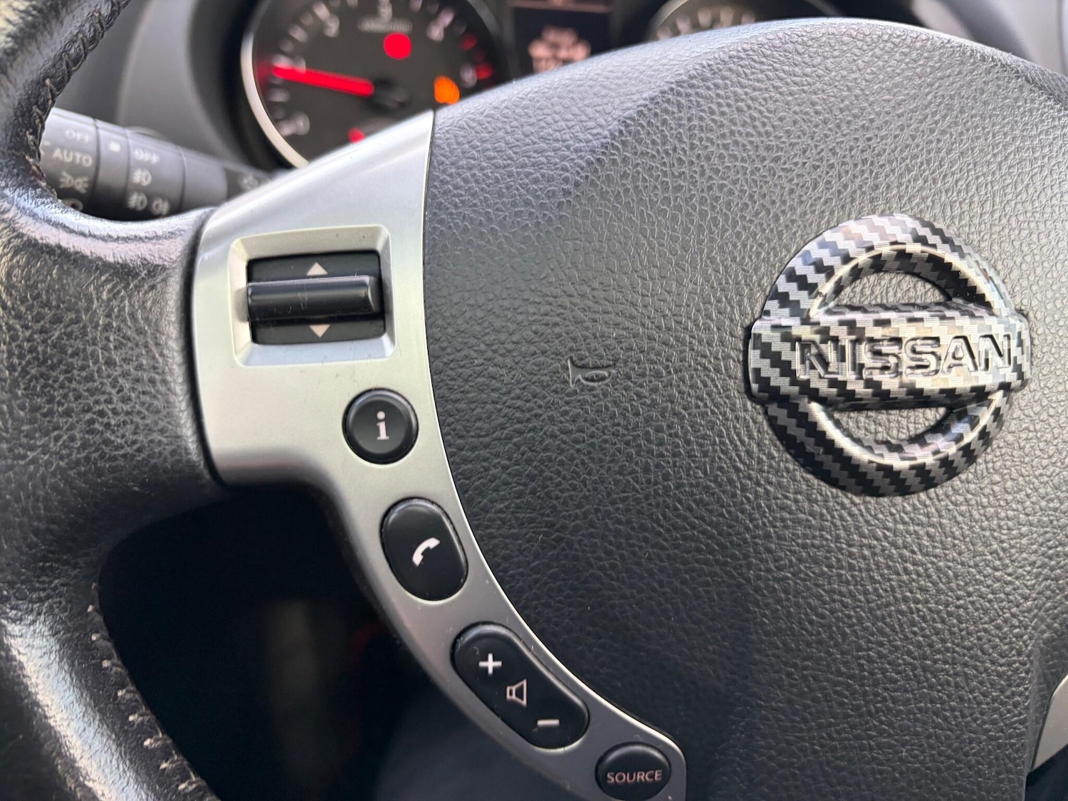 Used Nissan Qashqai 2010 for sale - 76953211: Photo 16