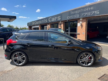 Used Ford Focus 2016 for sale - 75563636: Photo