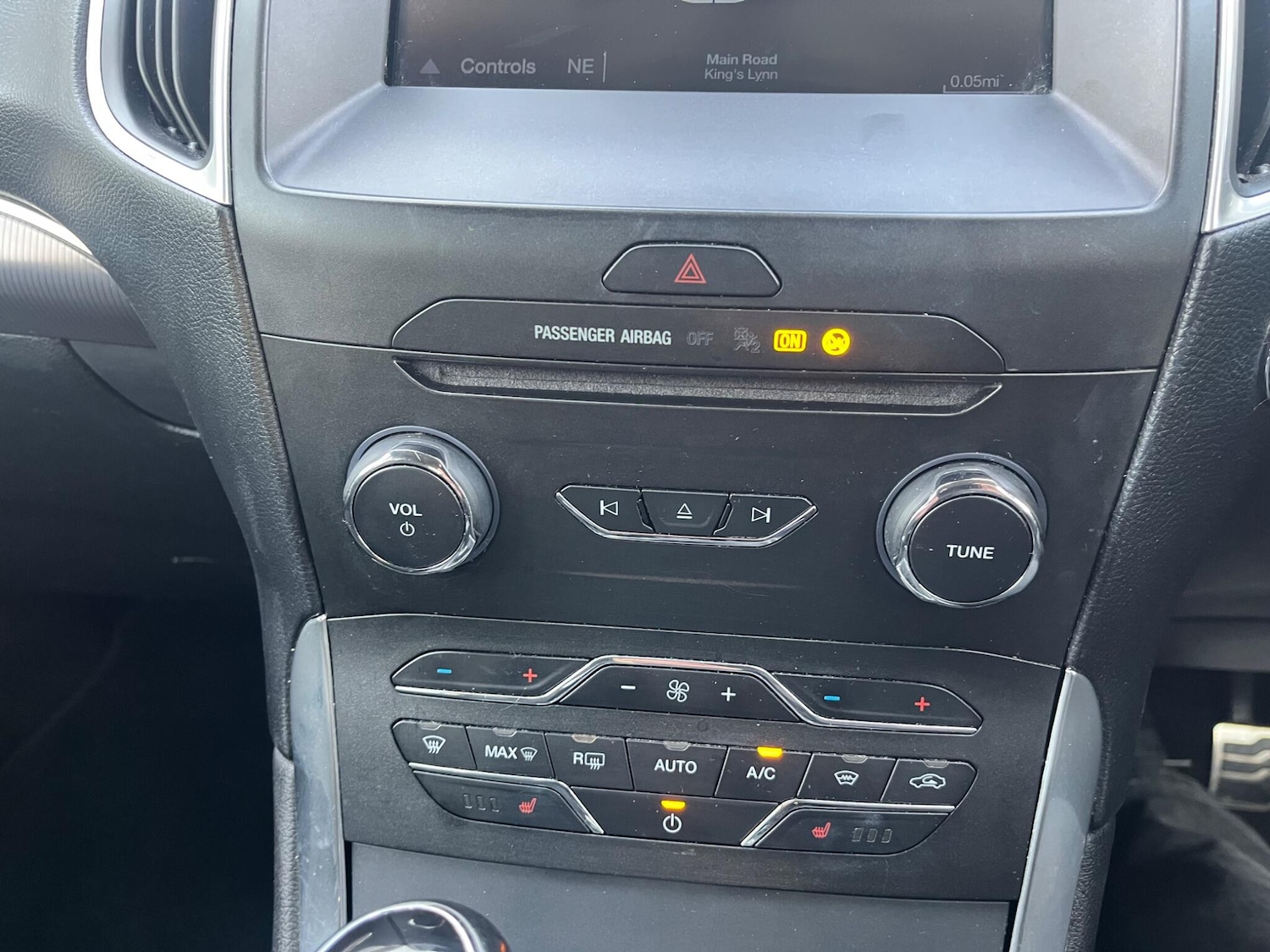 Used Ford S-Max 2017 for sale - 76619946: Photo 32