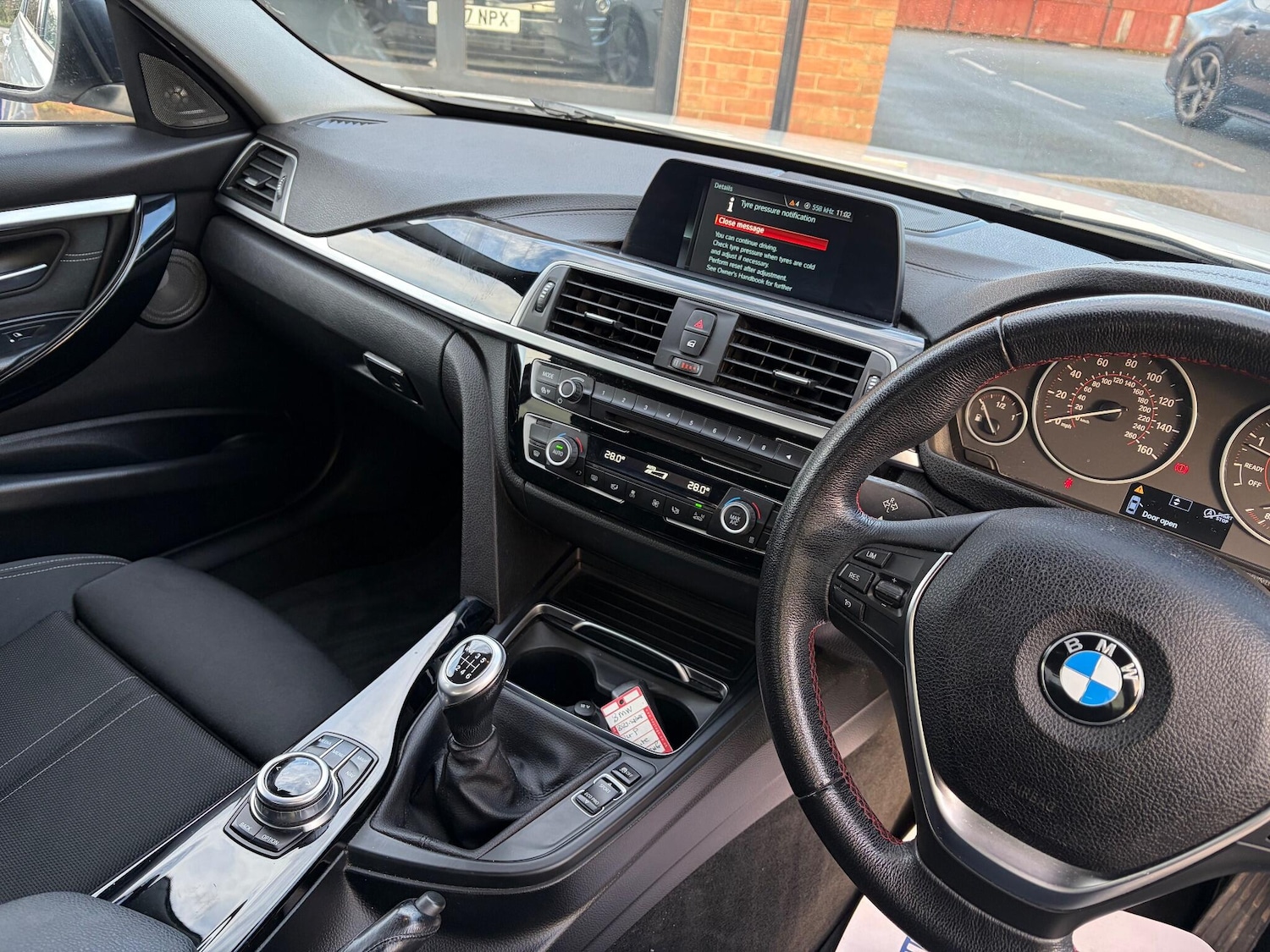 Used BMW 3 Series 2018 for sale - 76839597: Photo 14