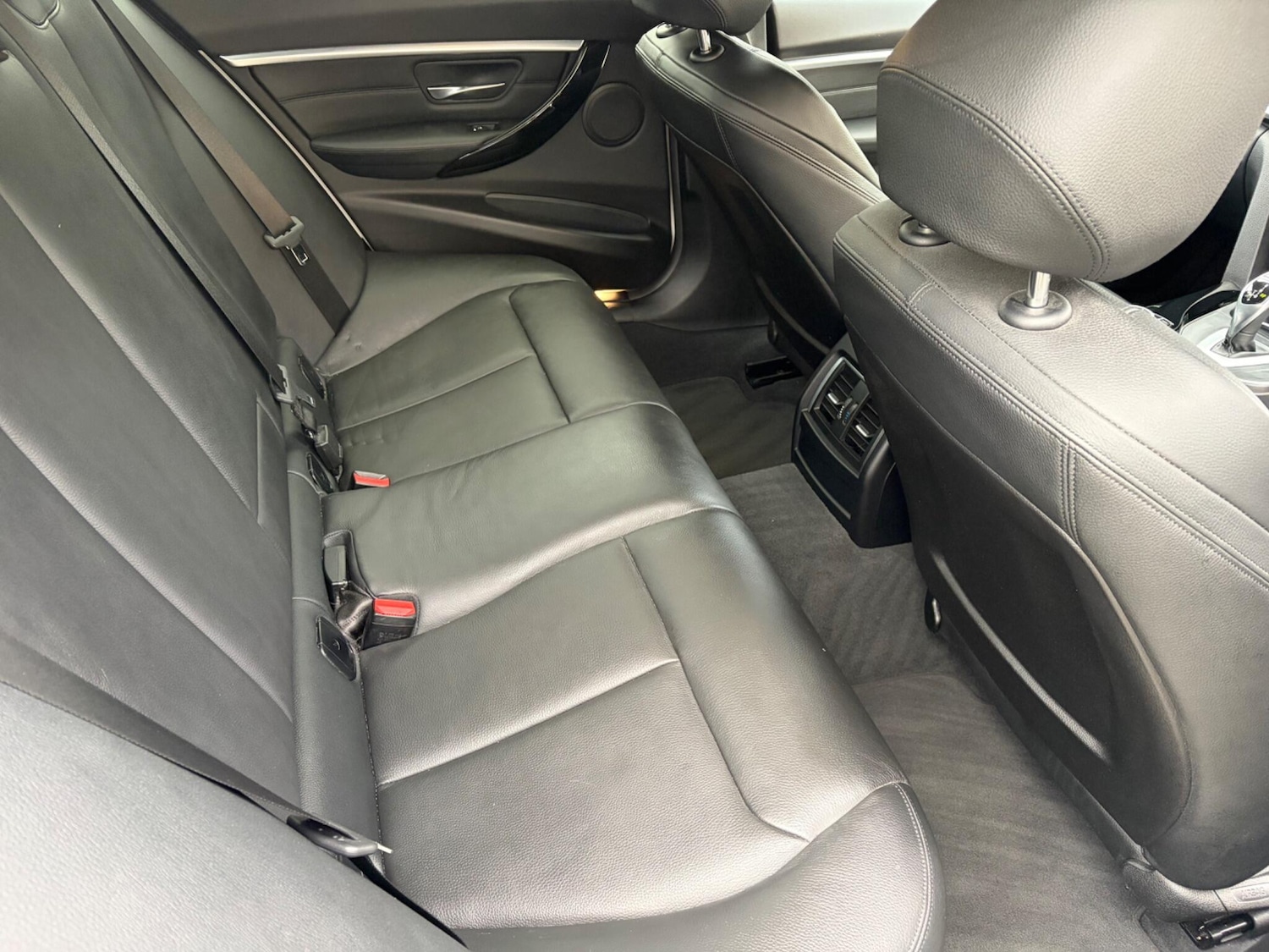 Used BMW 3 Series 2018 for sale - 77230685: Photo 11