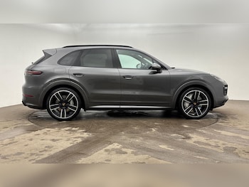 Used Porsche Cayenne 2020 for sale - 78141574: Photo