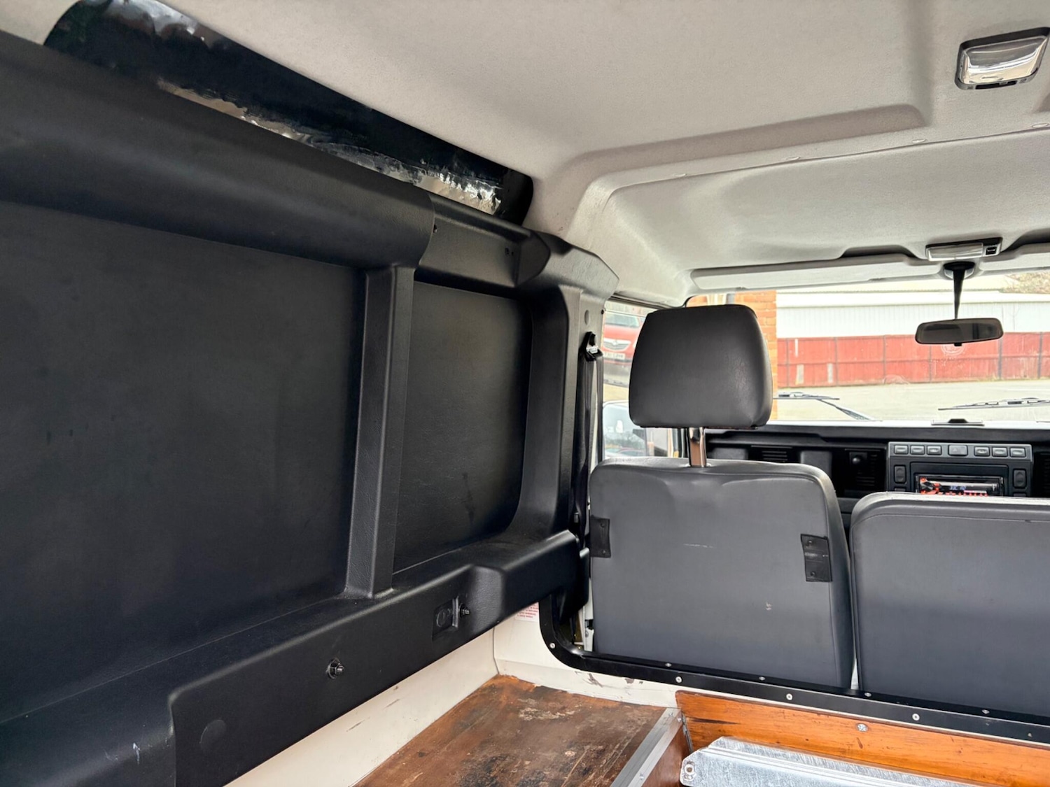 Used Land Rover Defender 90 2004 for sale - 77331119: Photo 10