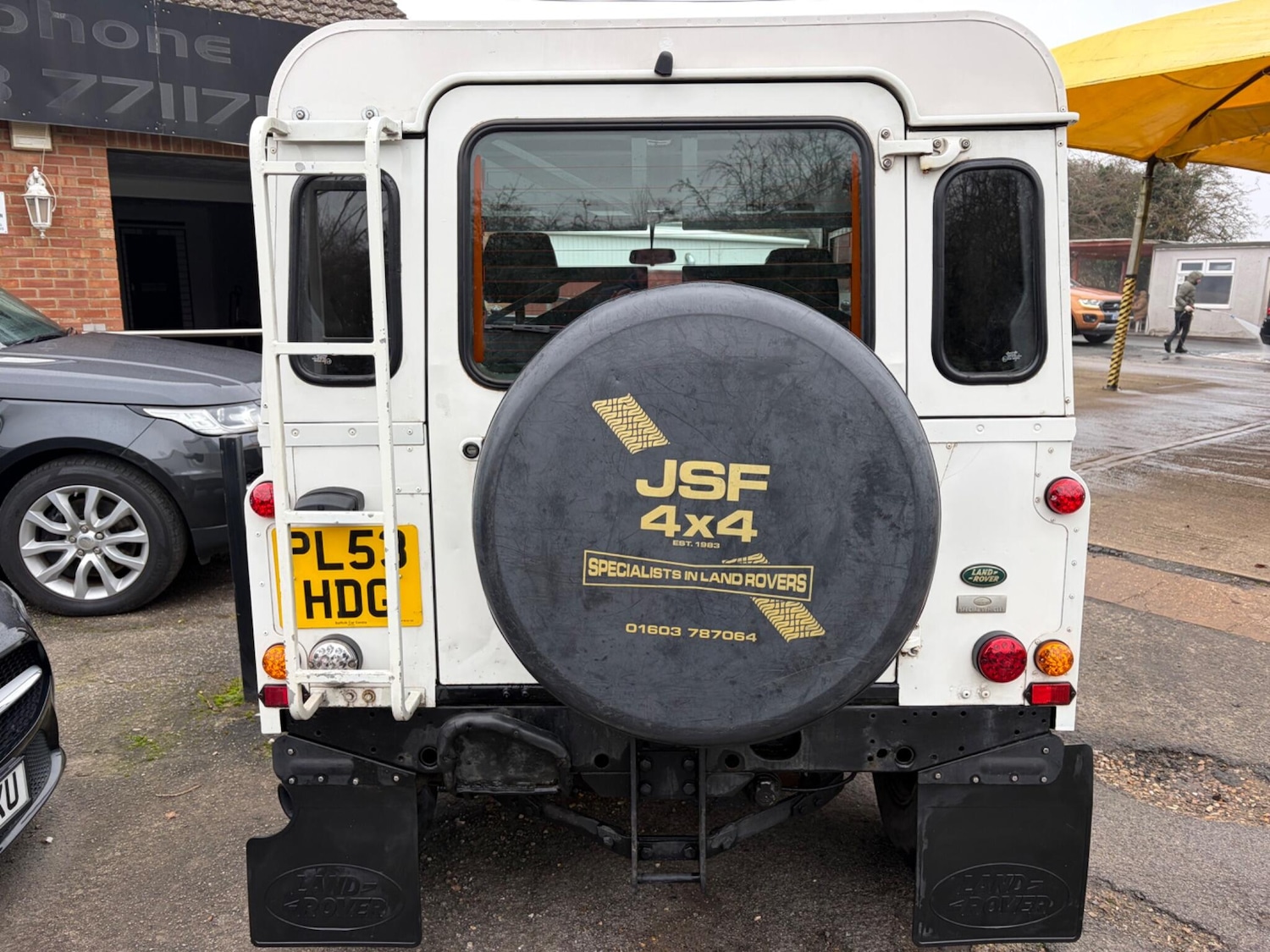 Used Land Rover Defender 90 2004 for sale - 77331119: Photo 12