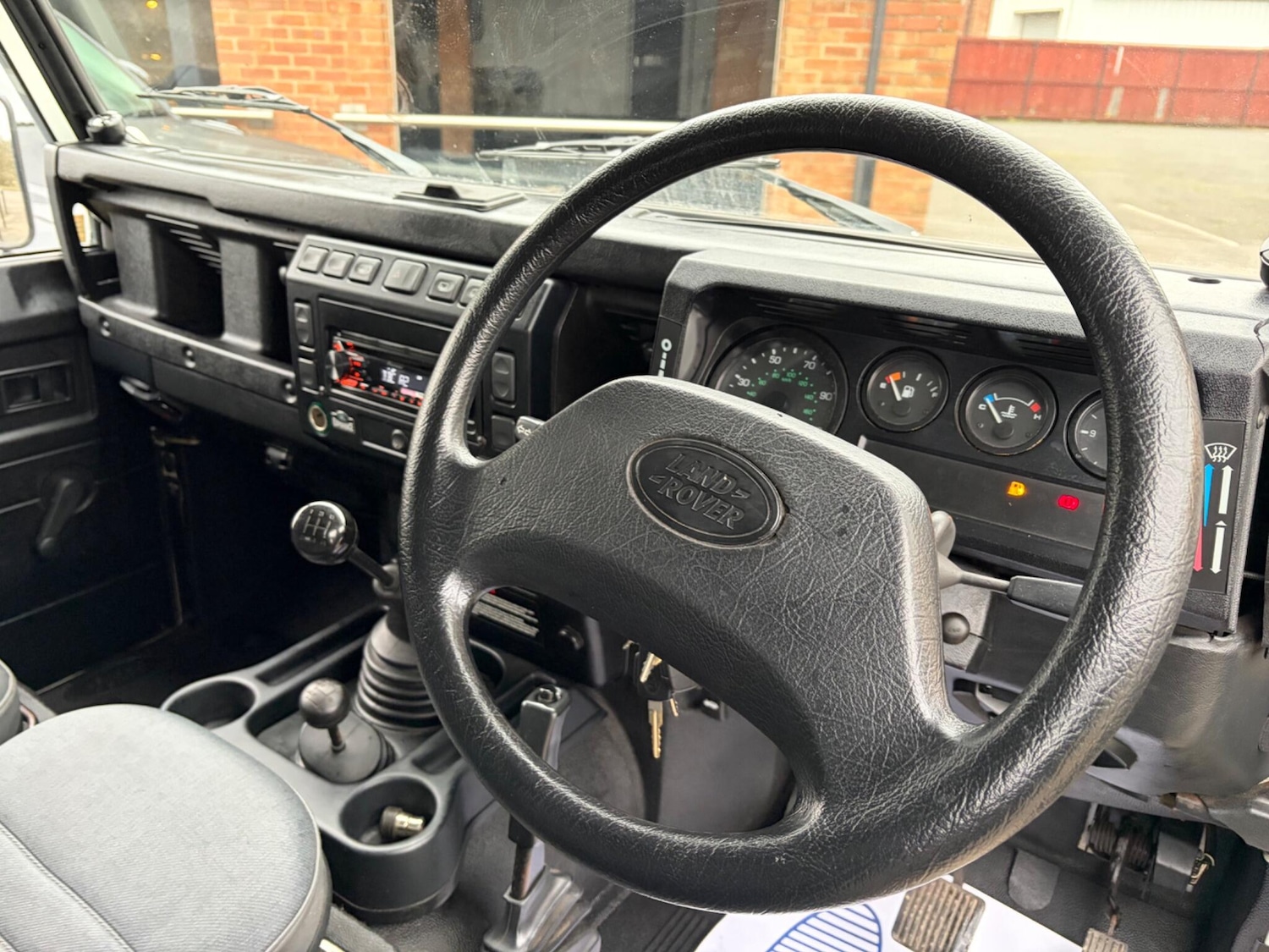 Used Land Rover Defender 90 2004 for sale - 77331119: Photo 13