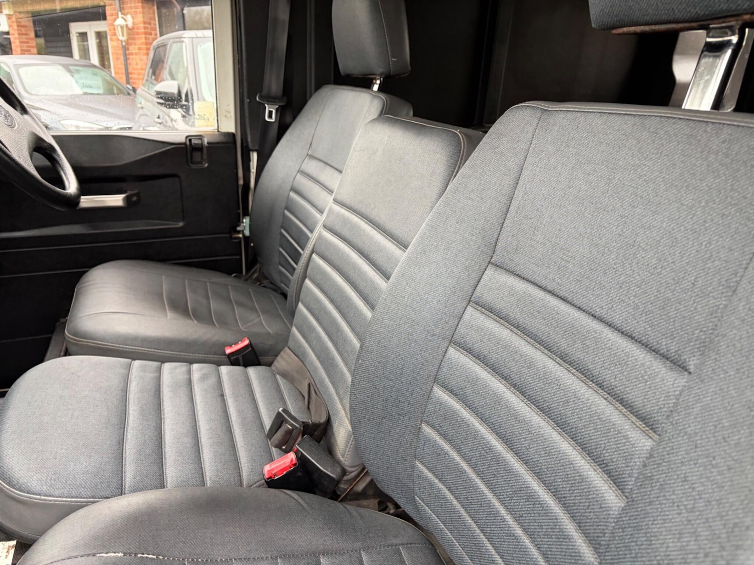 Used Land Rover Defender 90 2004 for sale - 77331119: Photo 25