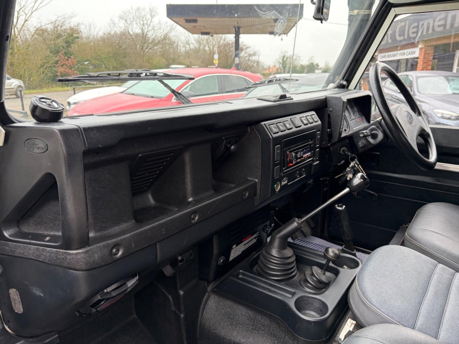 Used Land Rover Defender 90 2004 for sale - 77331119: Photo 26