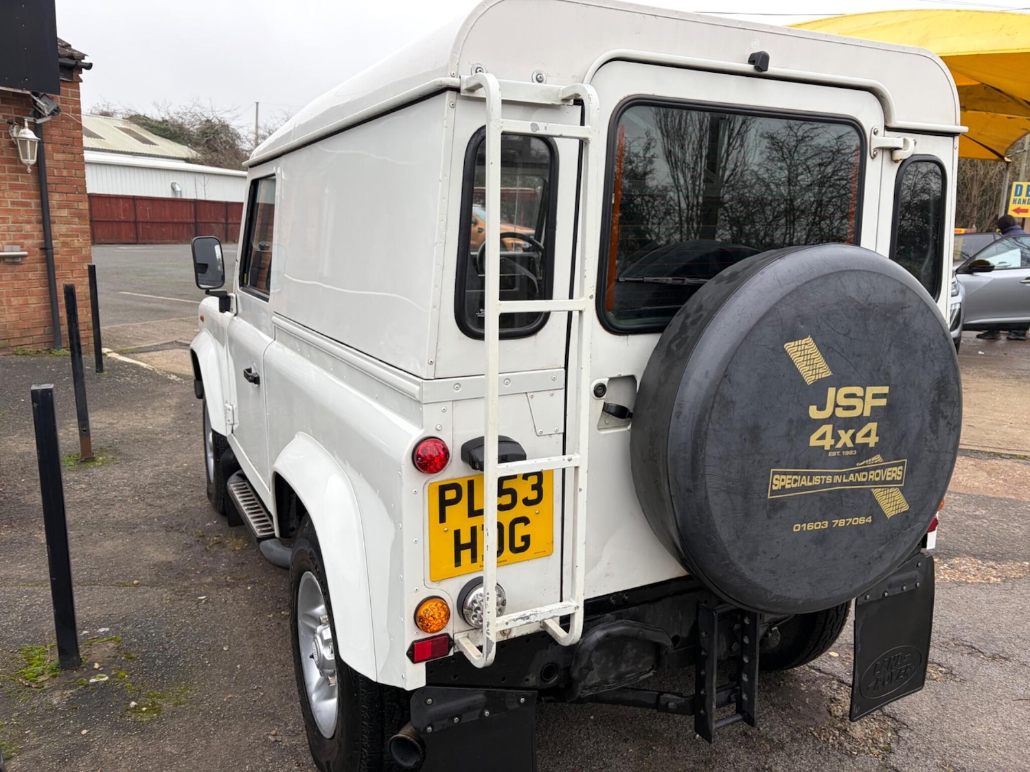 Used Land Rover Defender 90 2004 for sale - 77331119: Photo 6