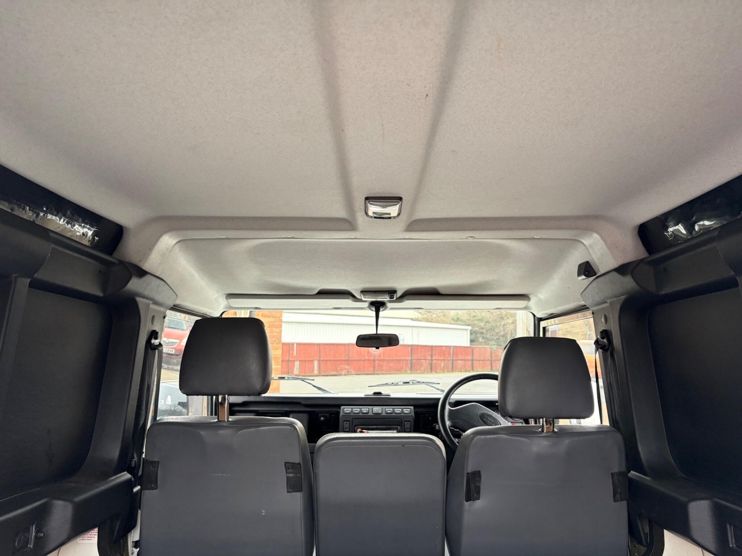 Used Land Rover Defender 90 2004 for sale - 77331119: Photo 8