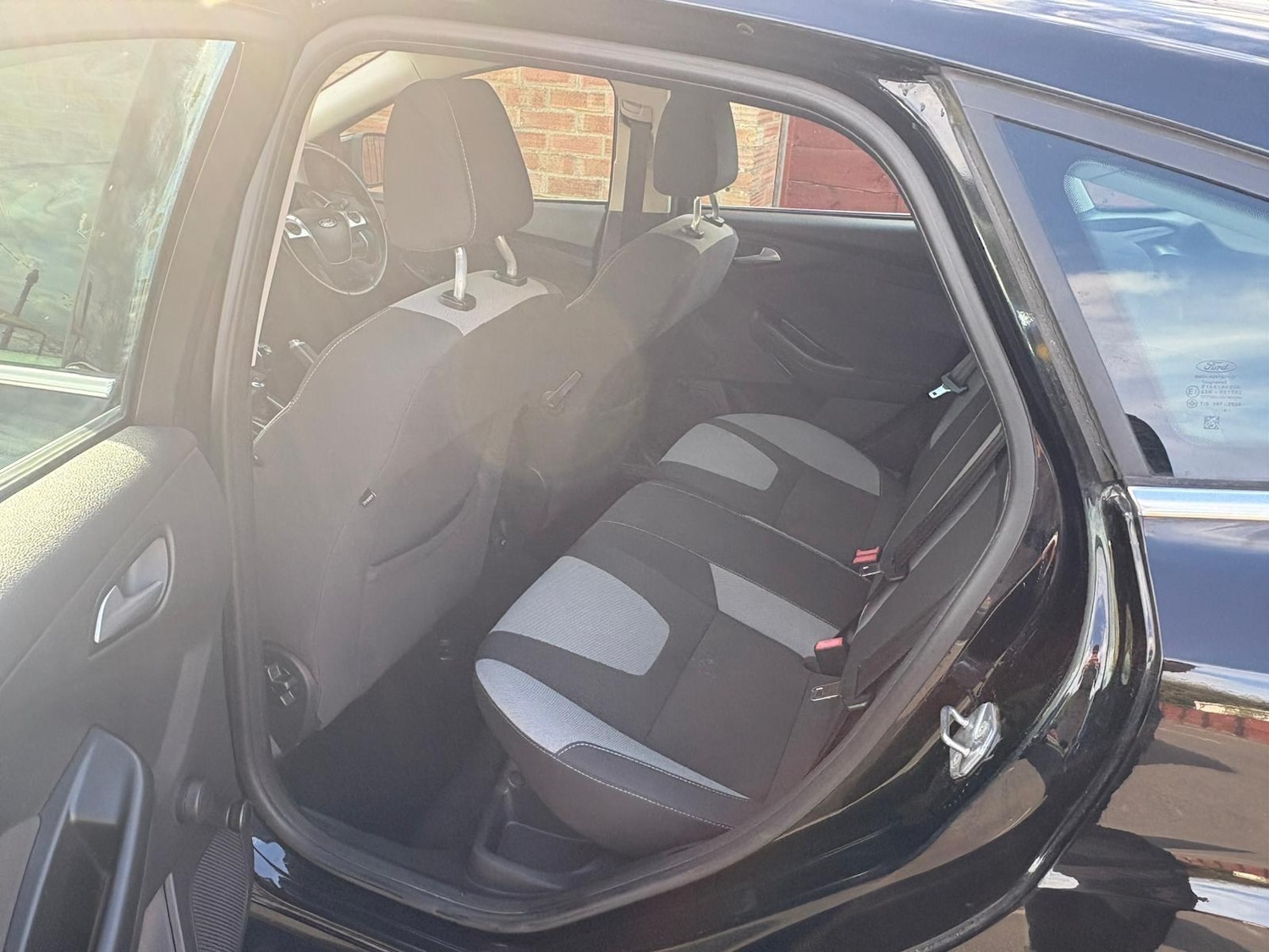Used Ford Focus 2014 for sale - 76370702: Photo 11