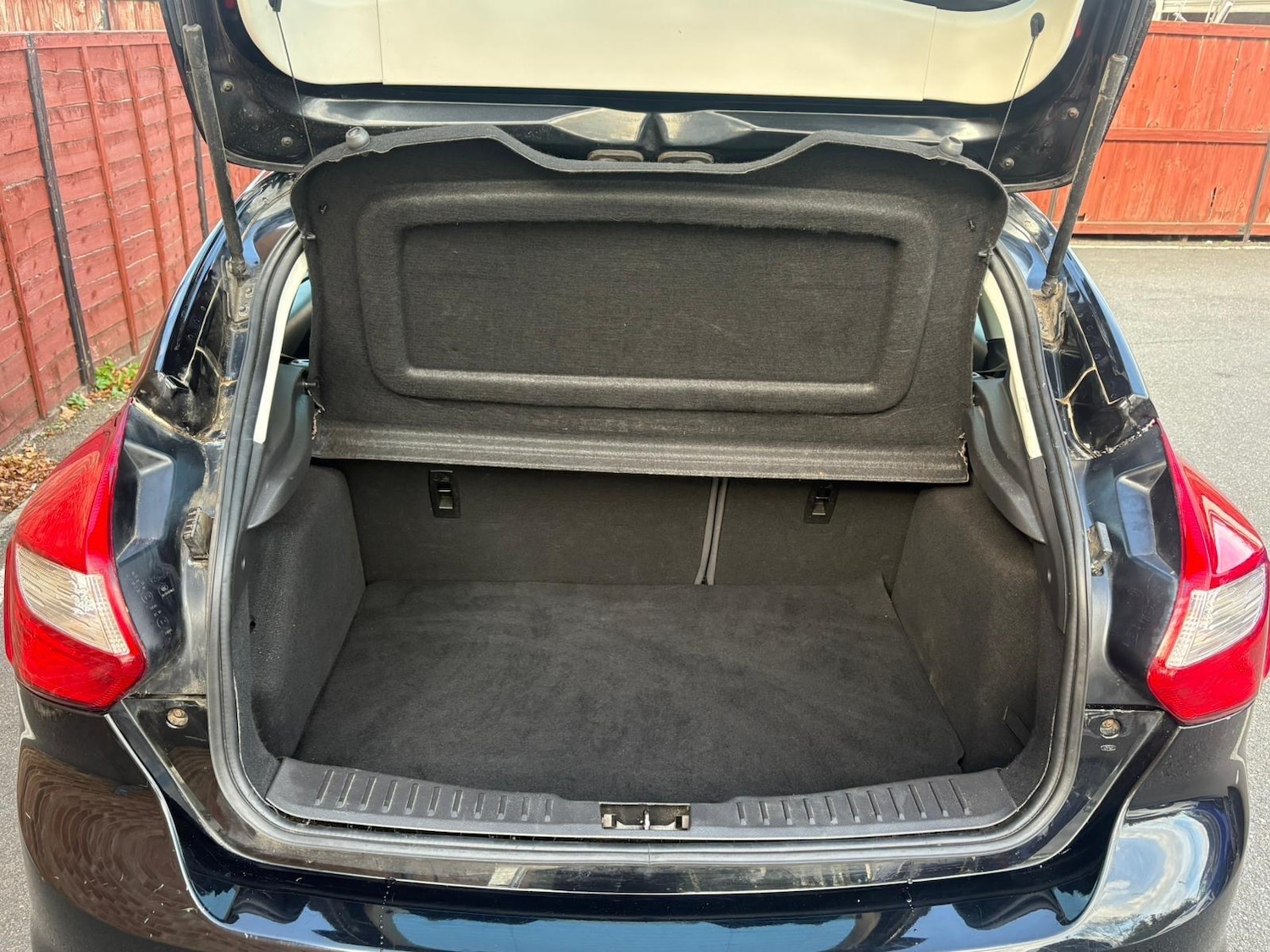 Used Ford Focus 2014 for sale - 76370702: Photo 9