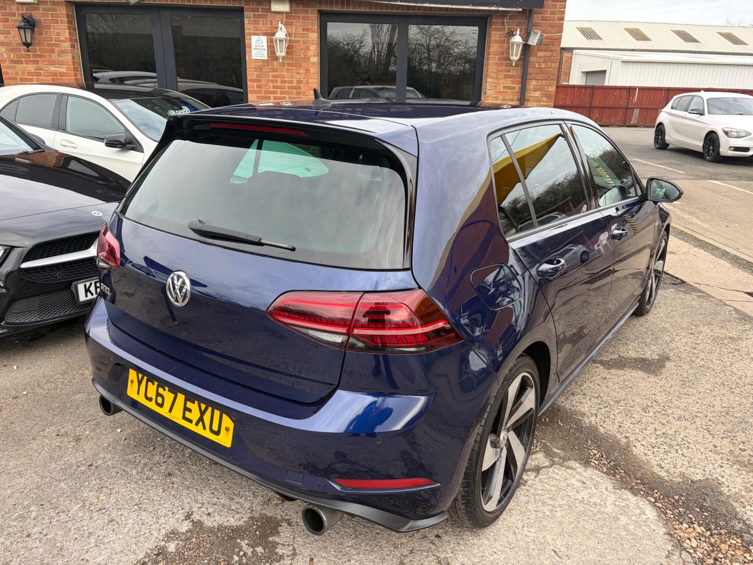 Used Volkswagen Golf 2017 for sale - 77908453: Photo 4