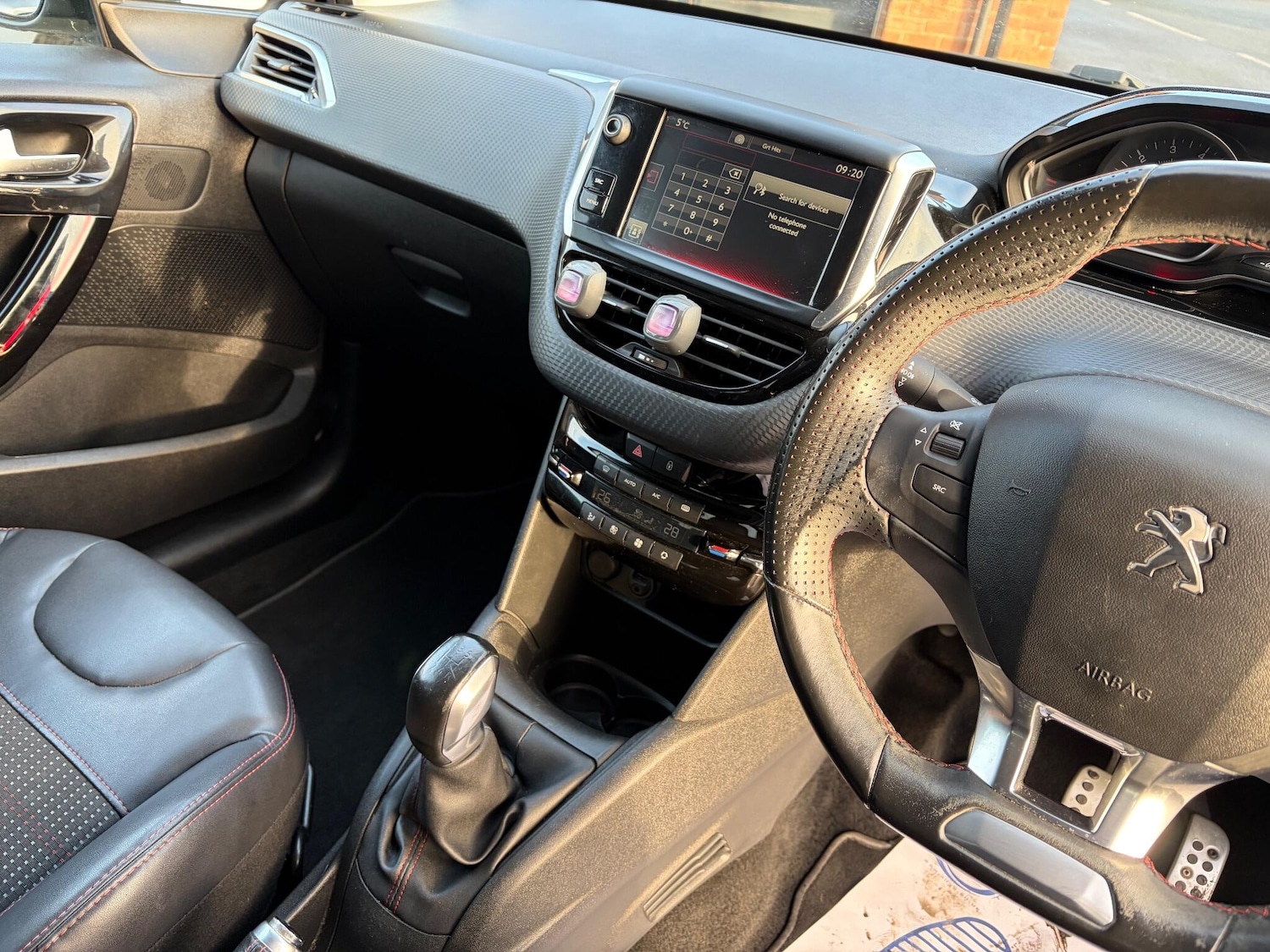 Used Peugeot 208 2016 for sale - 76702270: Photo 15