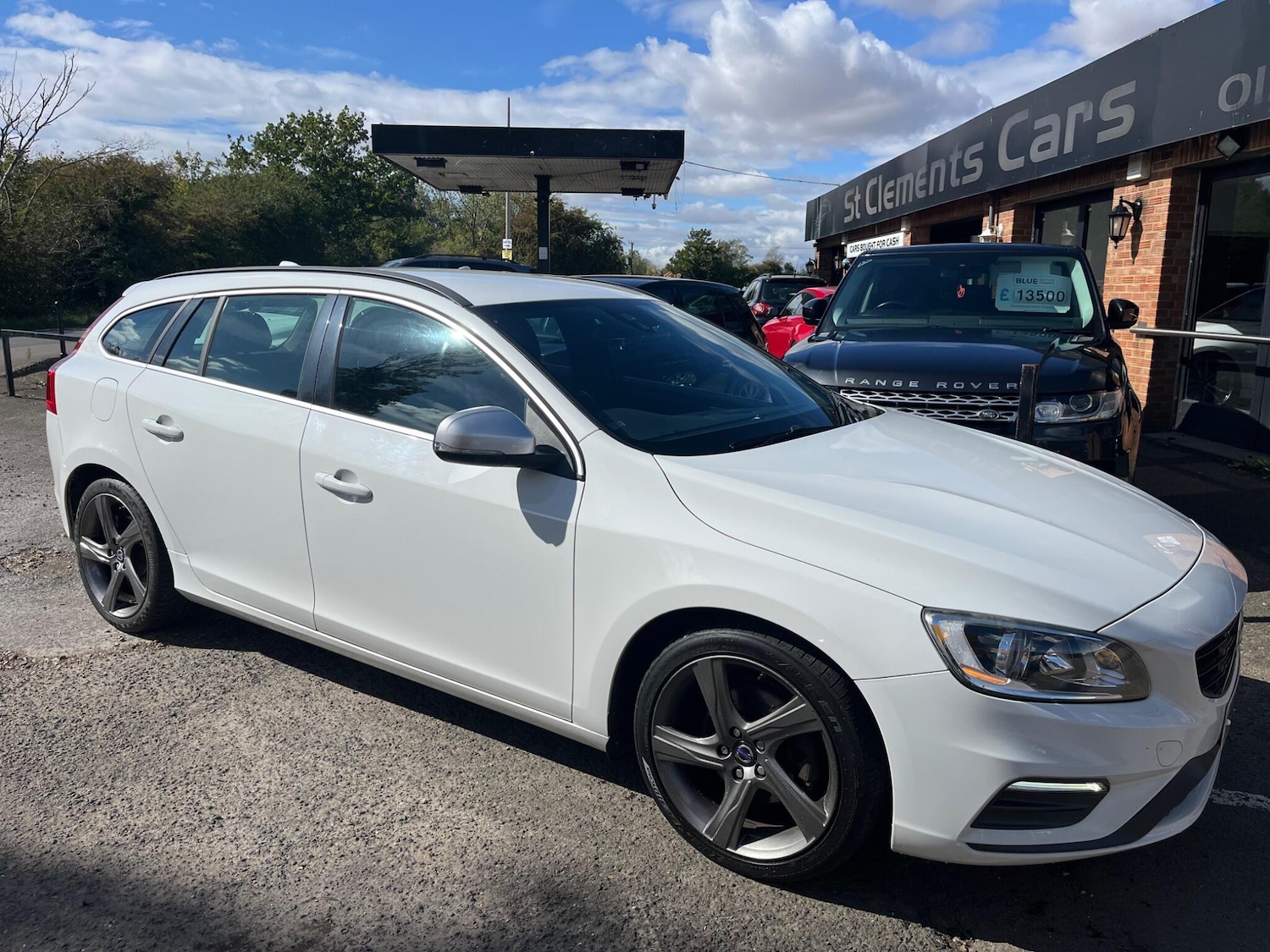 Used Volvo V60 2014 for sale - 76644982: Photo 1