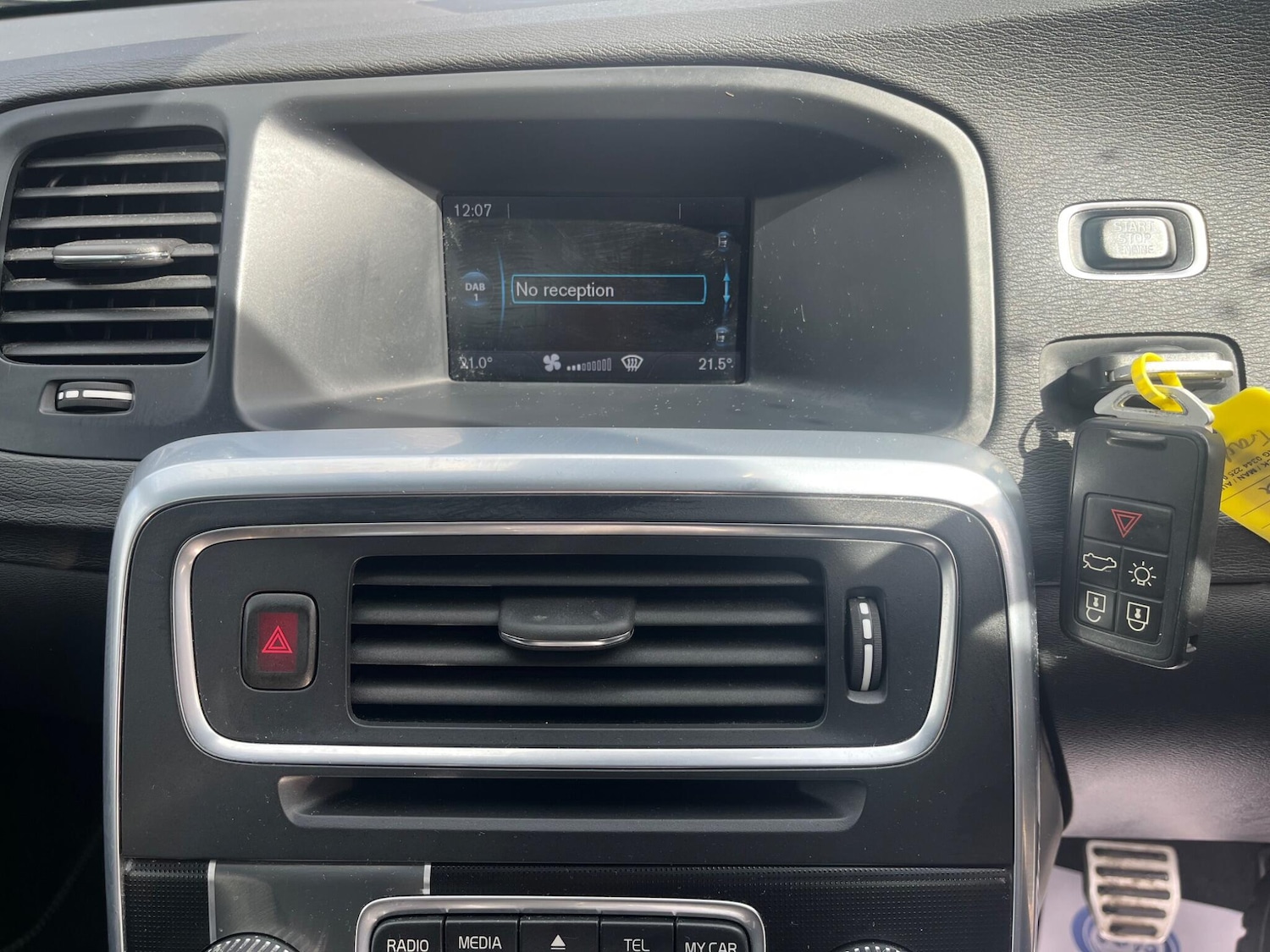 Used Volvo V60 2014 for sale - 76644982: Photo 21