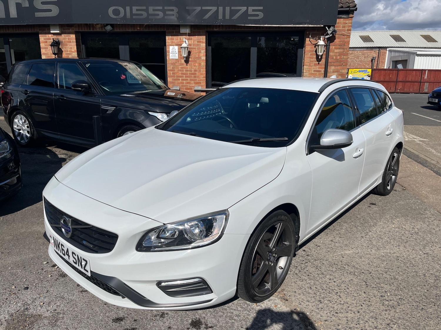 Used Volvo V60 2014 for sale - 76644982: Photo 22
