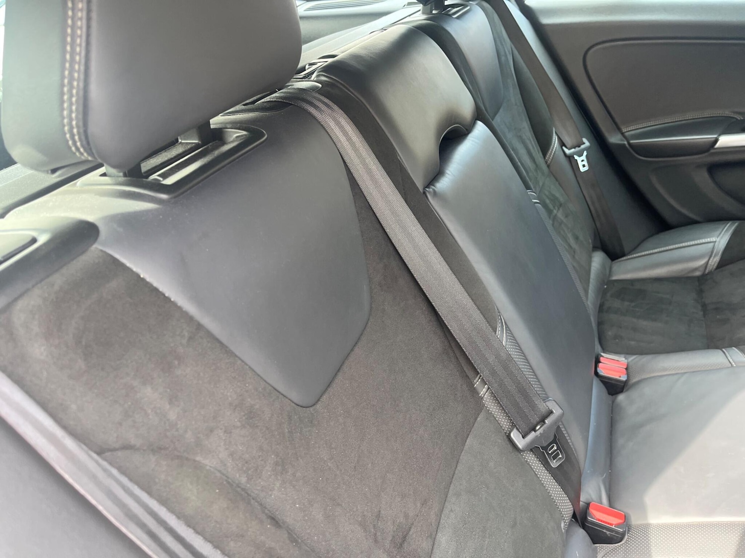 Used Volvo V60 2014 for sale - 76644982: Photo 28