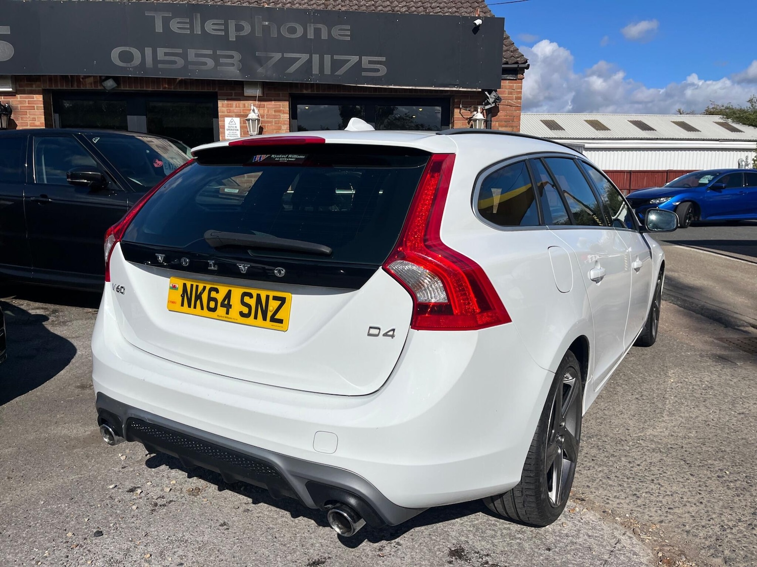 Used Volvo V60 2014 for sale - 76644982: Photo 8