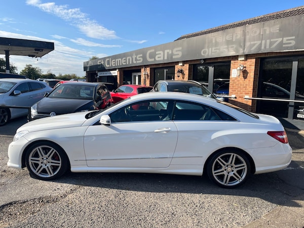 Used Mercedes-Benz E-Class 2012 for sale - 76122436: Photo 17