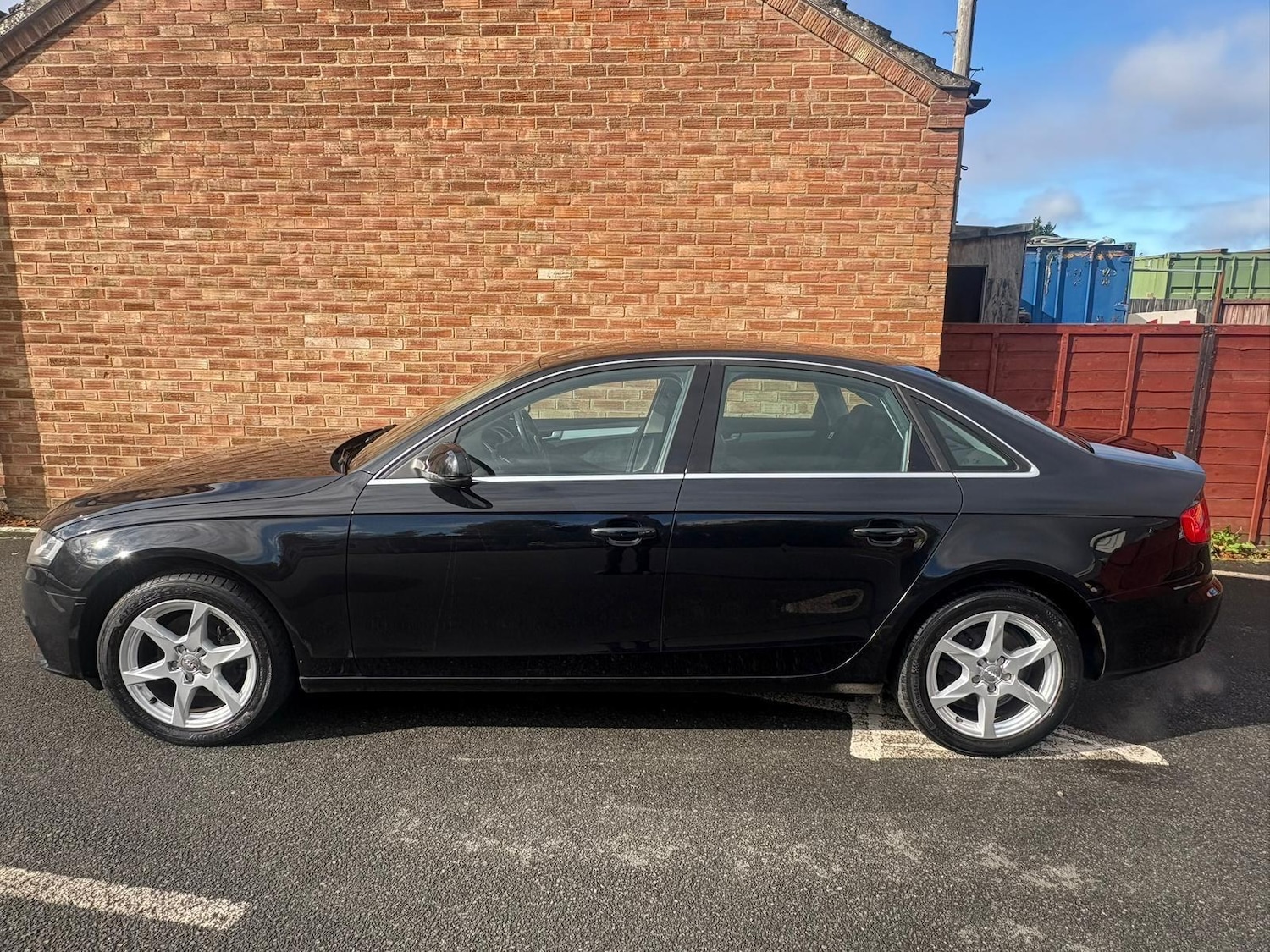 Used Audi A4 2011 for sale - 77029946: Photo 4