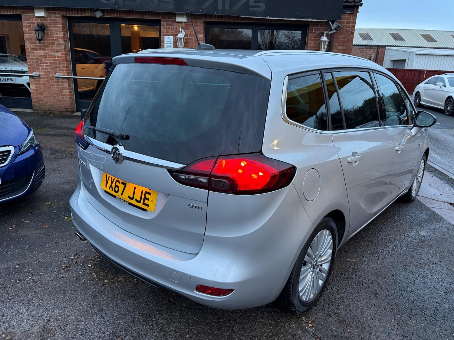 Used Vauxhall Zafira 2017 for sale - 76912704: Photo 11