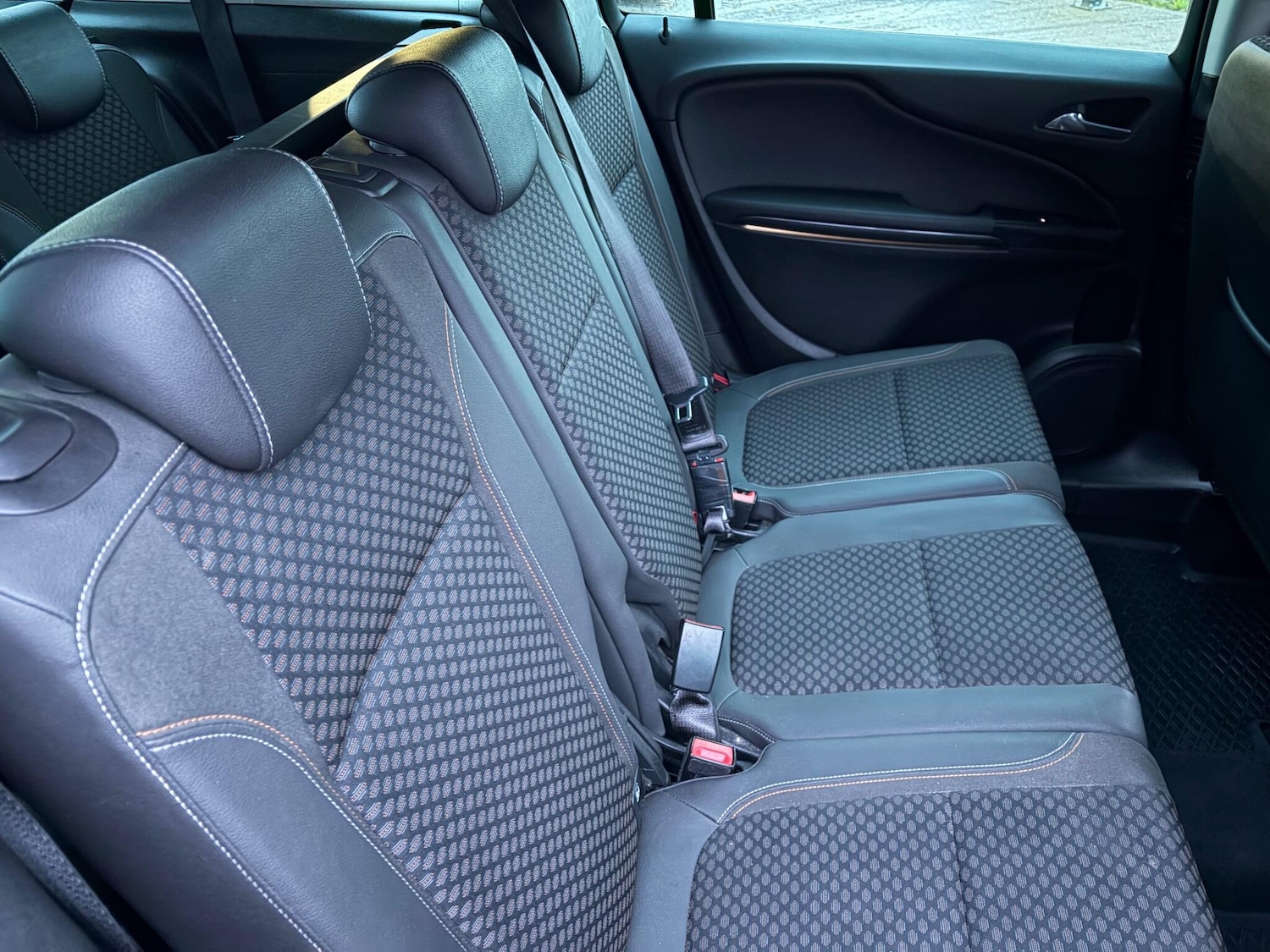 Used Vauxhall Zafira 2017 for sale - 76912704: Photo 18