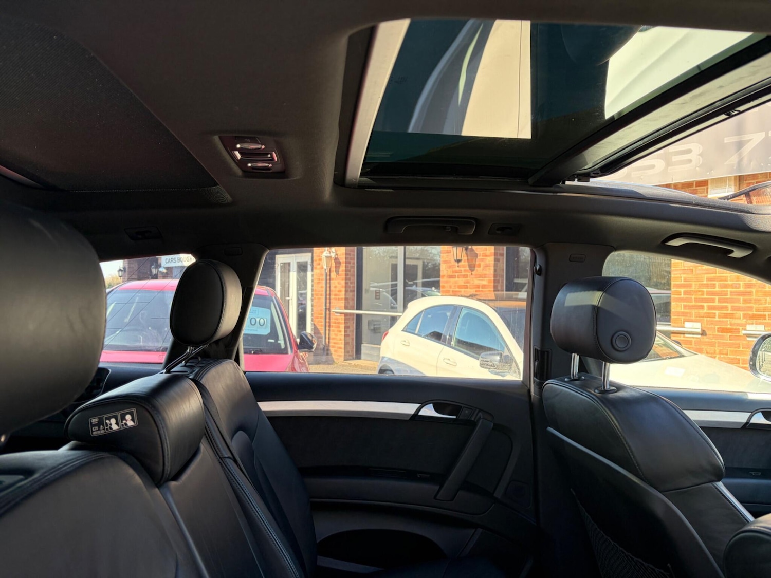 Used Audi Q7 2014 for sale - 77940288: Photo 11