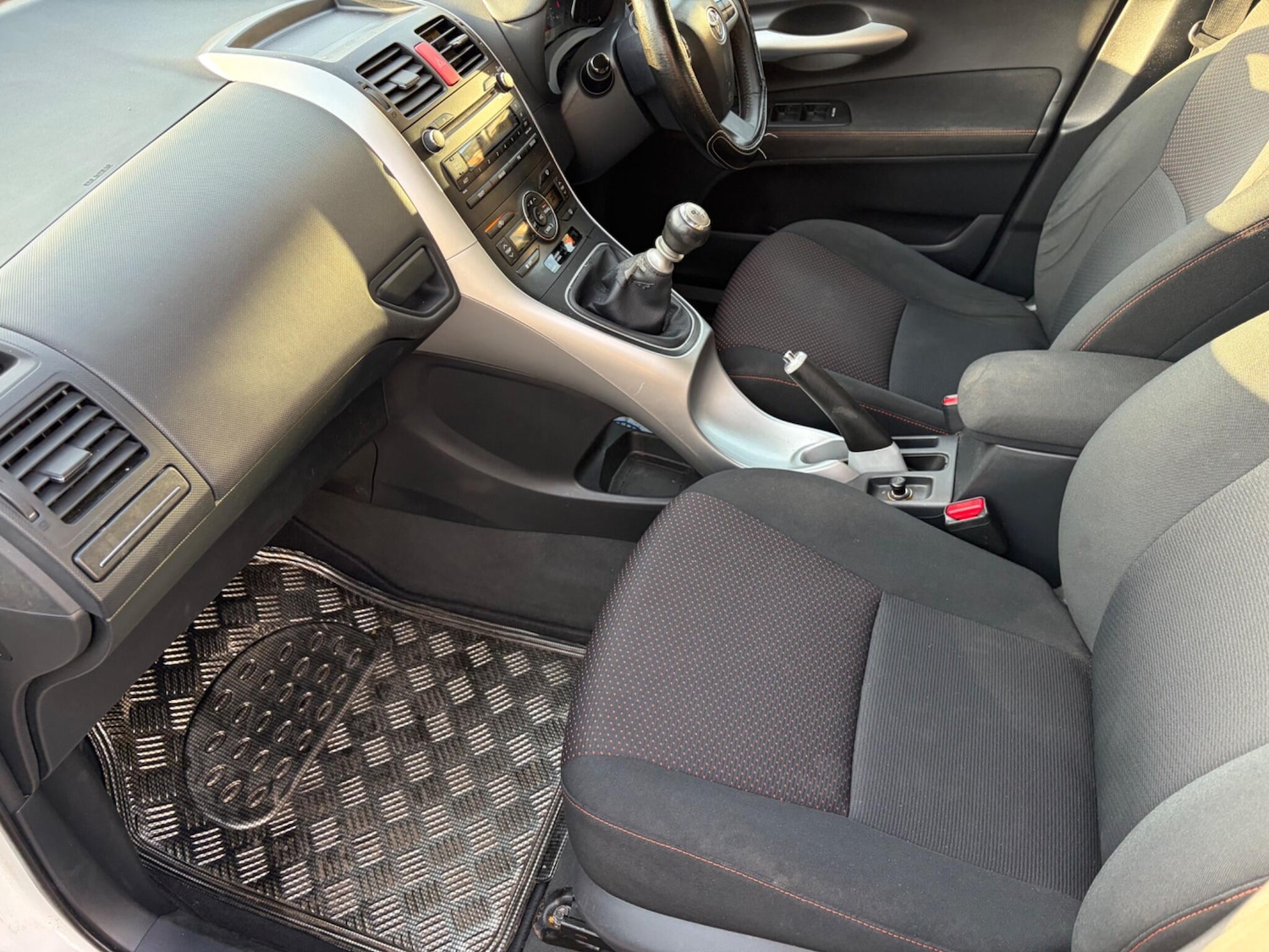 Used Toyota Auris 2012 for sale - 77359279: Photo 21