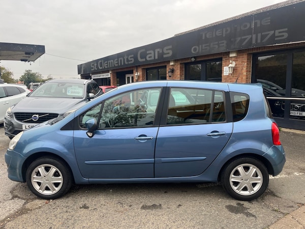 Used Renault Grand Modus 2010 for sale - 76307349: Photo 15