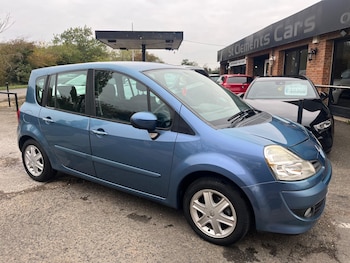 2010 (60) - 1.5 dCi 86 Dynamique 5dr QS5