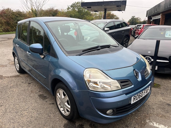 Used Renault Grand Modus 2010 for sale - 76307349: Photo 2