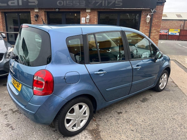Used Renault Grand Modus 2010 for sale - 76307349: Photo 3